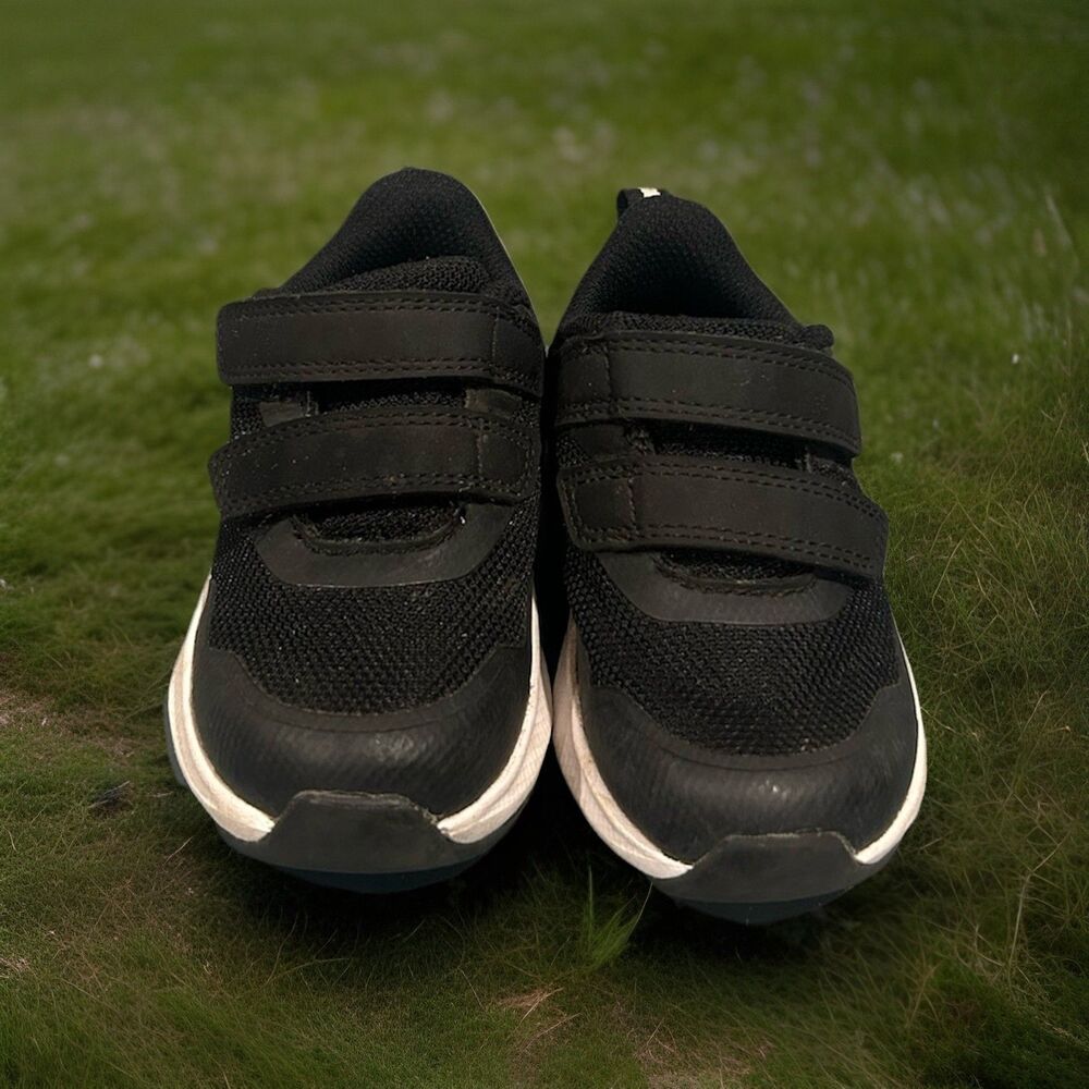 Toddler Kids Black Sneakers Size 5 Hook & Loop Strap Lightweight Shoes